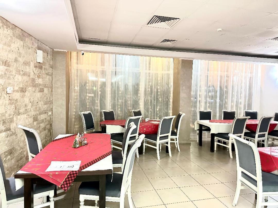 Hotel Riga Arad Exterior photo